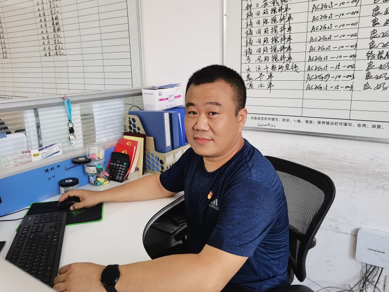 105732-556658.jpg 郭明(優(yōu)秀共產(chǎn)黨員)(1).jpg